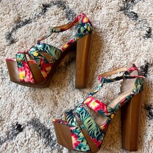 Jessica Simpson Tropical Print Platform Heels